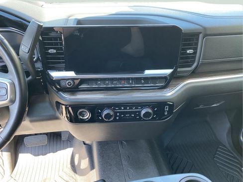 Certified 2023 Chevrolet Silverado 1500 LT AWD/4WD image 18