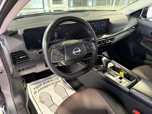 Used 2026 Nissan Sentra SR w/ Floor Mat Package FWD image 31