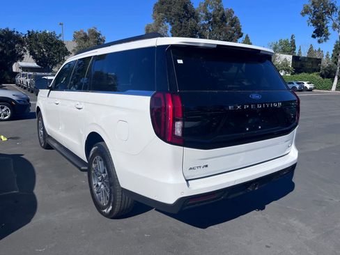 Used 2025 Ford Expedition Max Active image 4