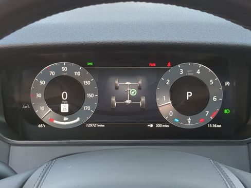 Certified 2025 Land Rover Range Rover Velar Dynamic SE image 36