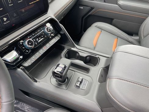 Used 2025 GMC Sierra 1500 AT4 w/ AT4 Premium Package image 20