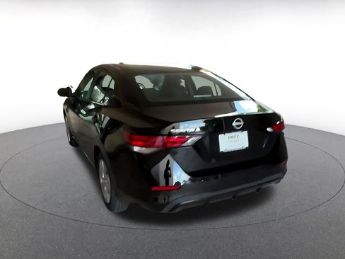 Used 2025 Nissan Sentra S image 11