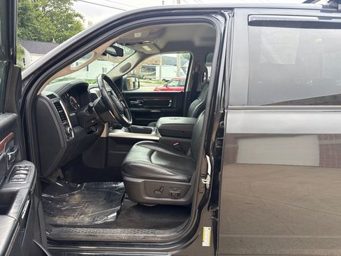 Used 2016 RAM 1500 Laramie w/ Convenience Group AWD/4WD image 10
