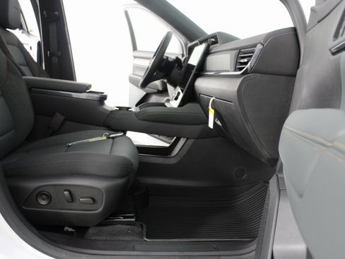 New 2026 GMC Terrain AT4 w/ Convenience Package III image 25