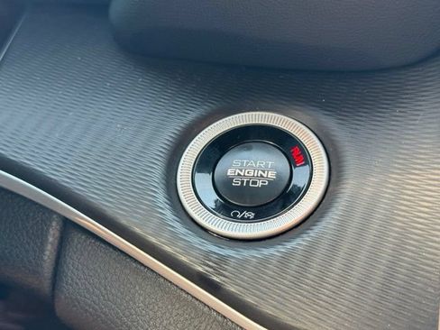 Used 2025 Jeep Grand Cherokee L Laredo RWD image 20