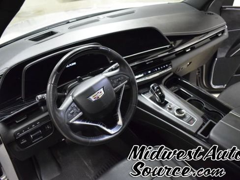 Used 2023 Cadillac Escalade ESV Sport w/ LPO, Illumination Package AWD/4WD image 14