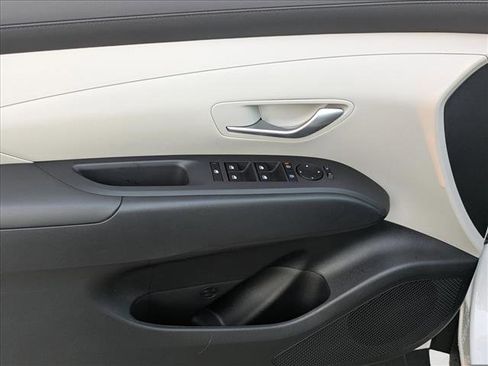 New 2026 Hyundai Tucson SEL FWD image 16