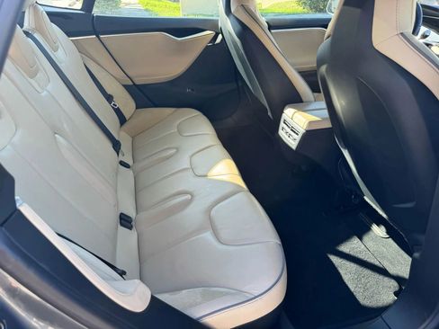 Used 2013 Tesla Model S image 21