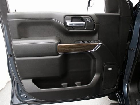 Used 2019 Chevrolet Silverado 1500 RST w/ All-Star Edition image 23