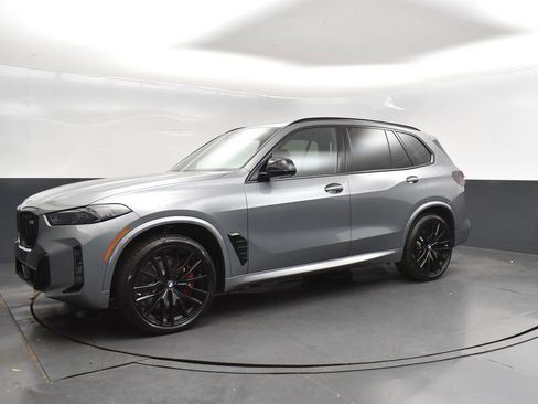 New 2026 BMW X5 M60i image 3