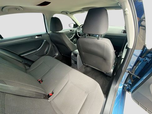 Used 2016 Volkswagen Jetta S image 28