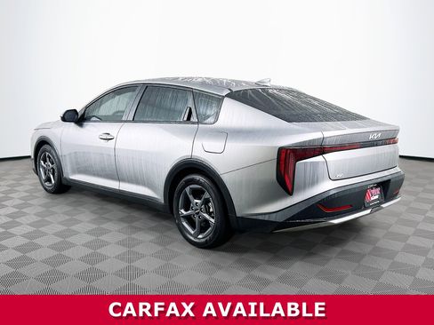 Used 2025 Kia K4 LXS image 28