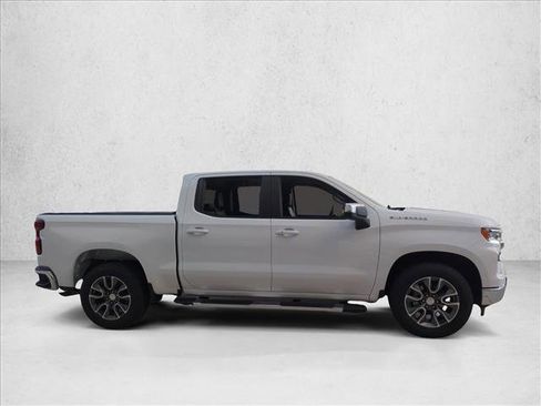 Used 2024 Chevrolet Silverado 1500 LT w/ Leather Package image 4