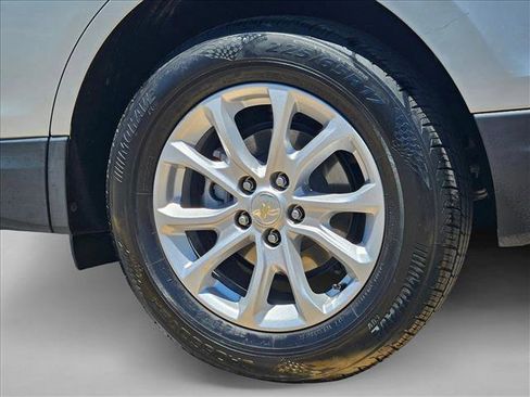 Used 2019 Chevrolet Equinox LT FWD image 26