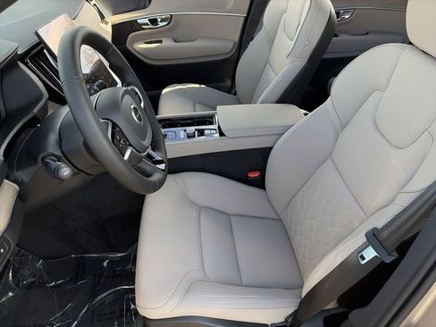New 2026 Volvo XC90 T8 Plus w/ Protection Package Premier AWD/4WD image 20