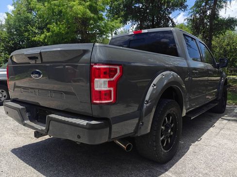 Used 2018 Ford F150 Lariat w/ Equipment Group 502A Luxury AWD/4WD image 4