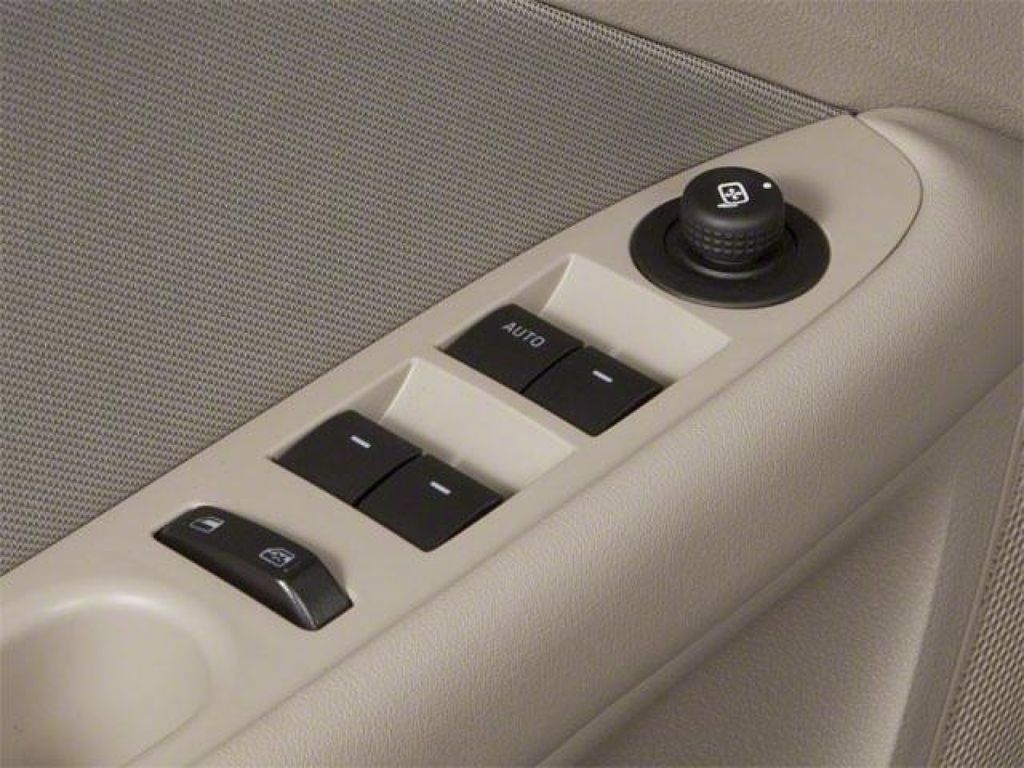 Used 2010 Ford Fusion S FWD image 18