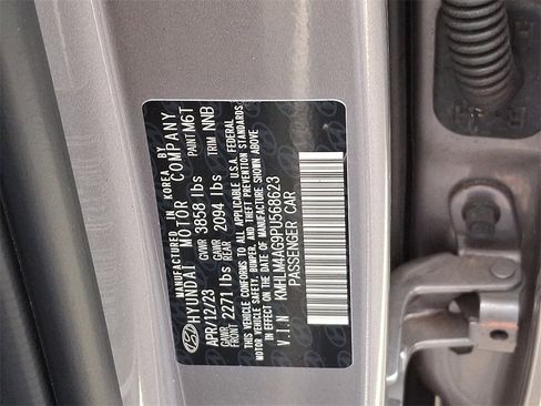 Used 2023 Hyundai Elantra SEL image 28