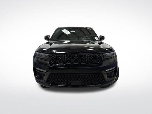 Used 2025 Jeep Grand Cherokee Summit w/ Obsidian Package image 12