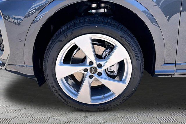 New 2026 Audi Q5 Premium Plus AWD/4WD image 8
