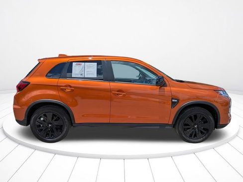 Used 2025 Mitsubishi Outlander Sport LE AWD/4WD image 3