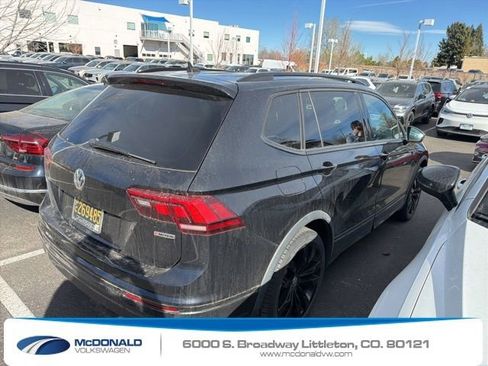Used 2021 Volkswagen Tiguan SE R-Line image 3