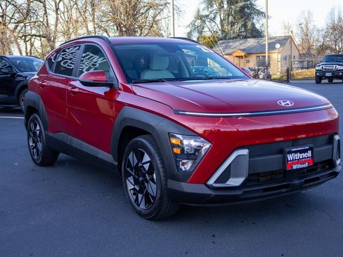 Certified 2025 Hyundai Kona SEL image 4