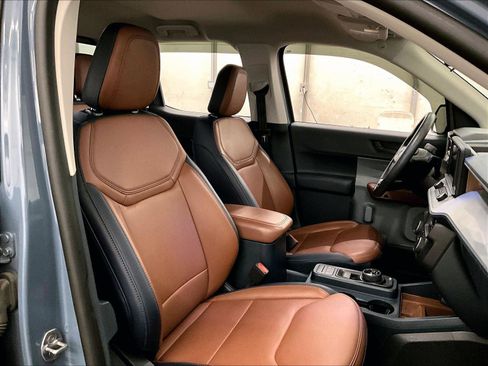 Used 2024 Ford Maverick Lariat FWD image 7