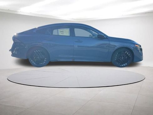 New 2026 Nissan Sentra SR w/ SR Premium Package FWD image 6