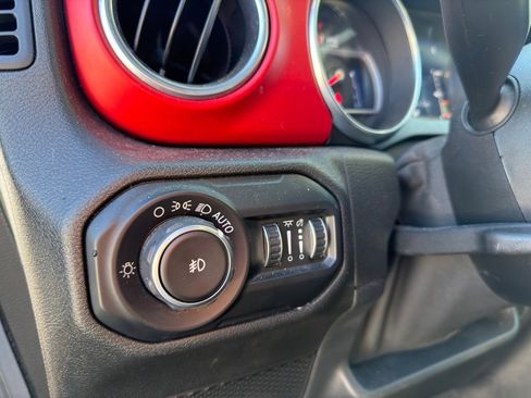 Used 2020 Jeep Wrangler Unlimited Rubicon image 13