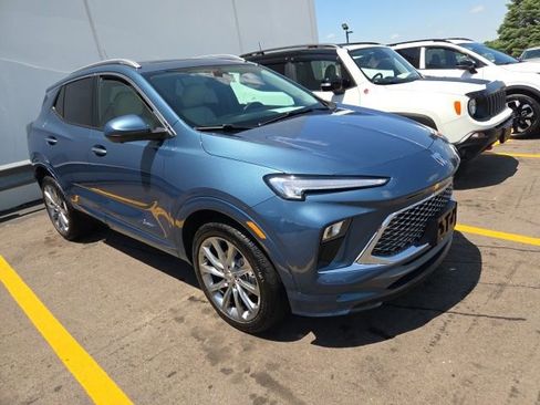Used 2024 Buick Encore GX Avenir w/ Avenir Technology Package AWD/4WD image 1