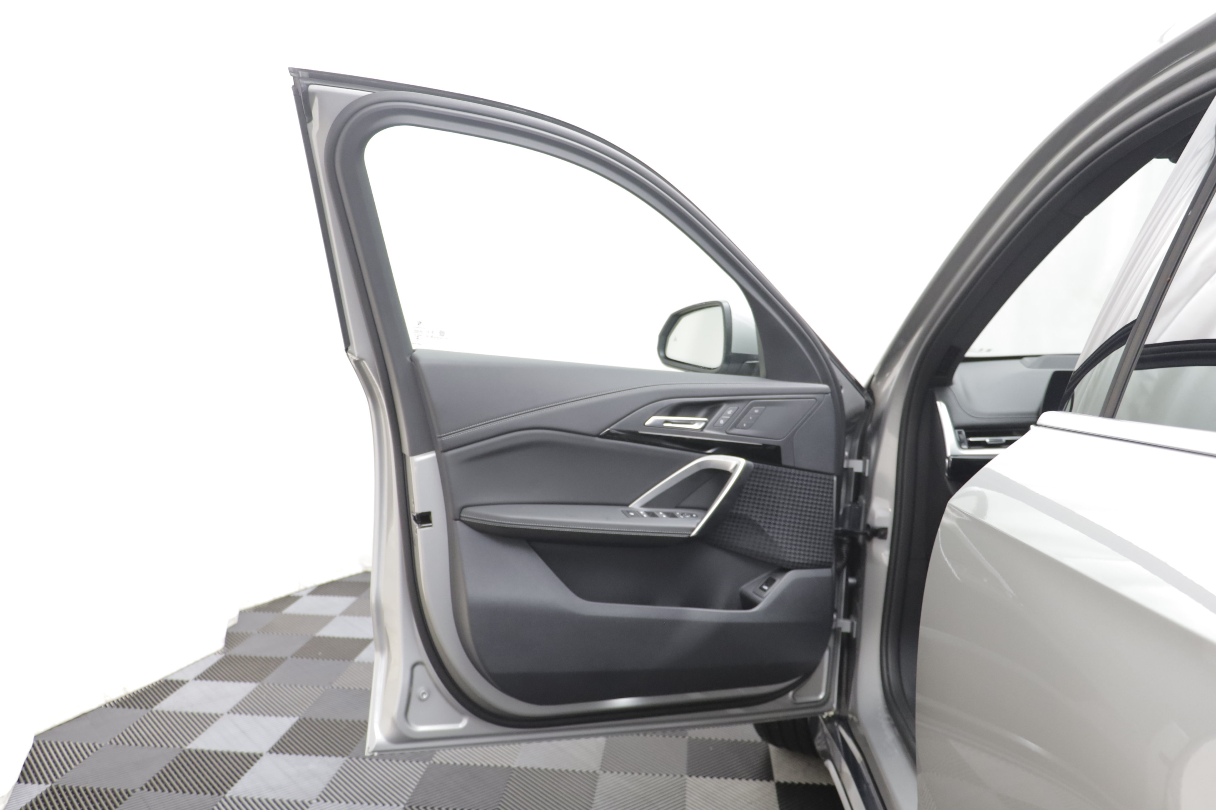 New 2027 BMW X1 xDrive28i AWD/4WD image 5
