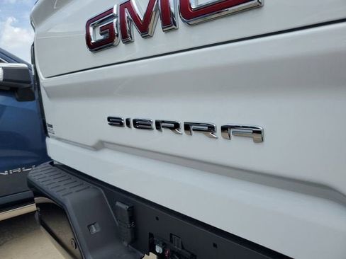 New 2026 GMC Sierra 2500 AT4X AWD/4WD image 8