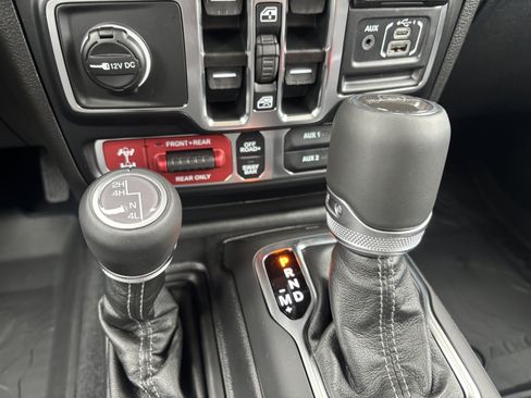 New 2026 Jeep Gladiator Rubicon w/ Safety Group AWD/4WD image 14