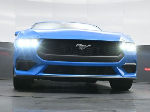Used 2025 Ford Mustang Premium RWD image 40