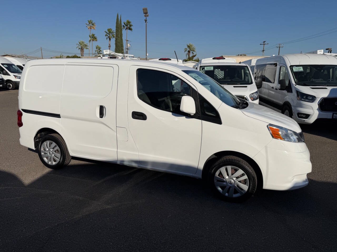 Used 2020 Nissan NV200 SV FWD image 5