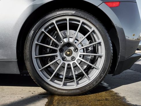 Used 2013 Lamborghini Gallardo LP 550-2 image 25