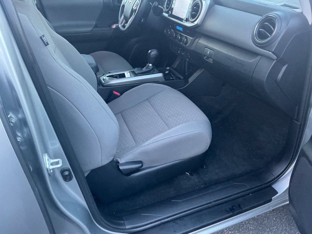 Certified 2023 Toyota Tacoma SR5 AWD/4WD image 28