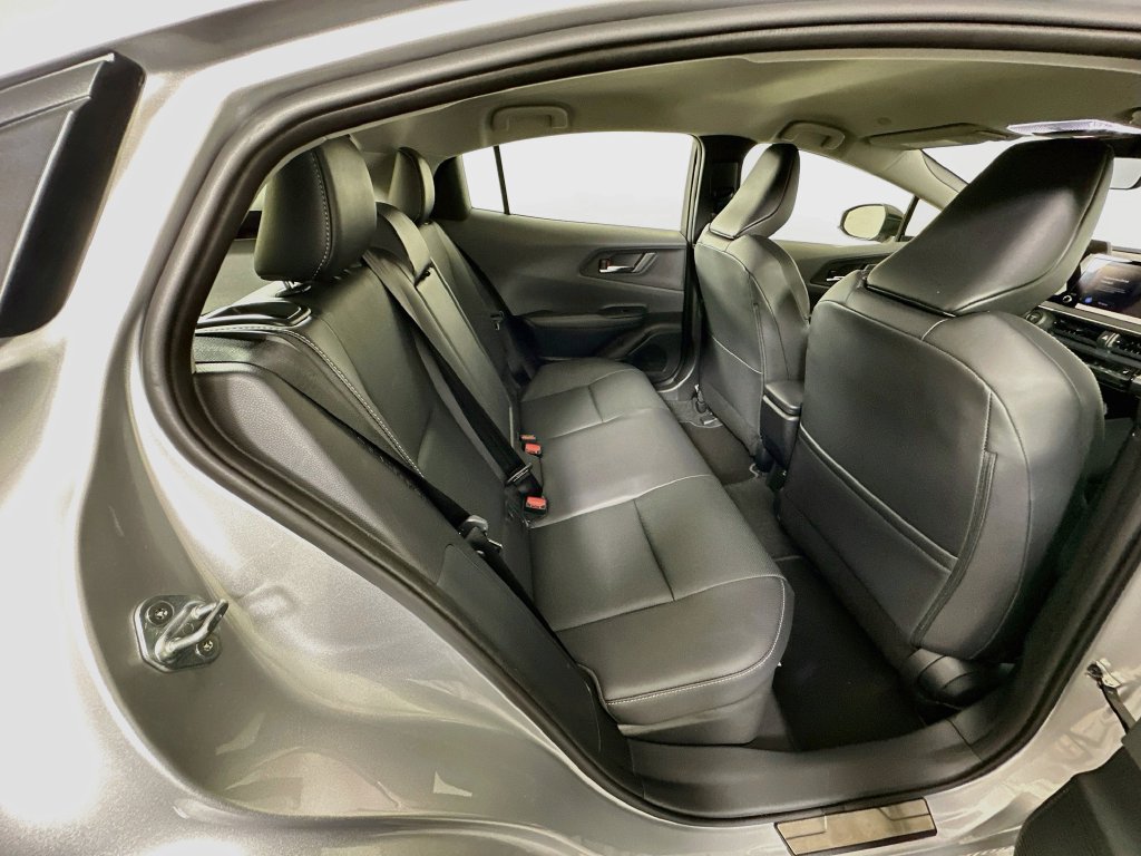 Used 2026 Toyota Prius XLE FWD image 26