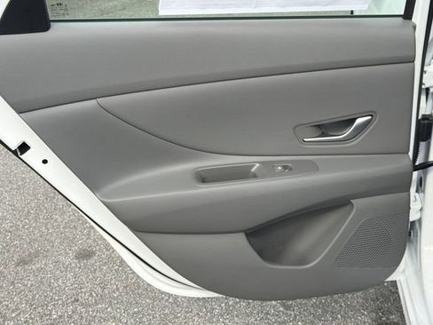 New 2026 Hyundai Elantra Sport FWD image 20