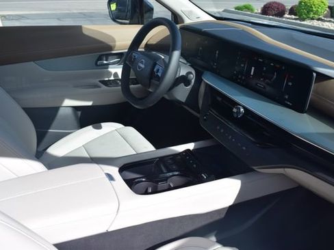 New 2026 Nissan Murano Platinum AWD/4WD image 17