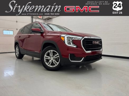 Used 2023 GMC Terrain SLE w/ Driver Convenience Package FWD image 1