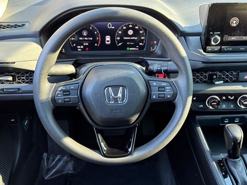 Used 2025 Honda Accord SE image 18