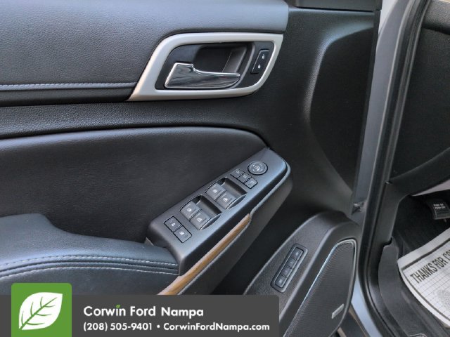 Used 2019 GMC Yukon Denali AWD/4WD image 11