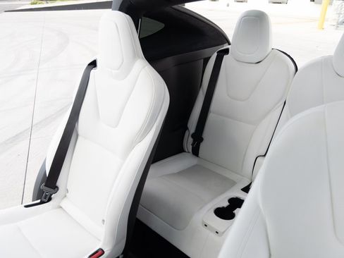 Used 2022 Tesla Model X AWD/4WD image 16