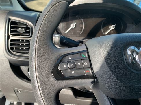 Used 2025 RAM ProMaster 2500 w/ Convenience Group image 18