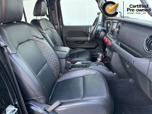 Certified 2022 Jeep Gladiator Overland AWD/4WD image 33
