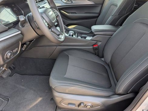 New 2026 Jeep Grand Cherokee Laredo X RWD image 15