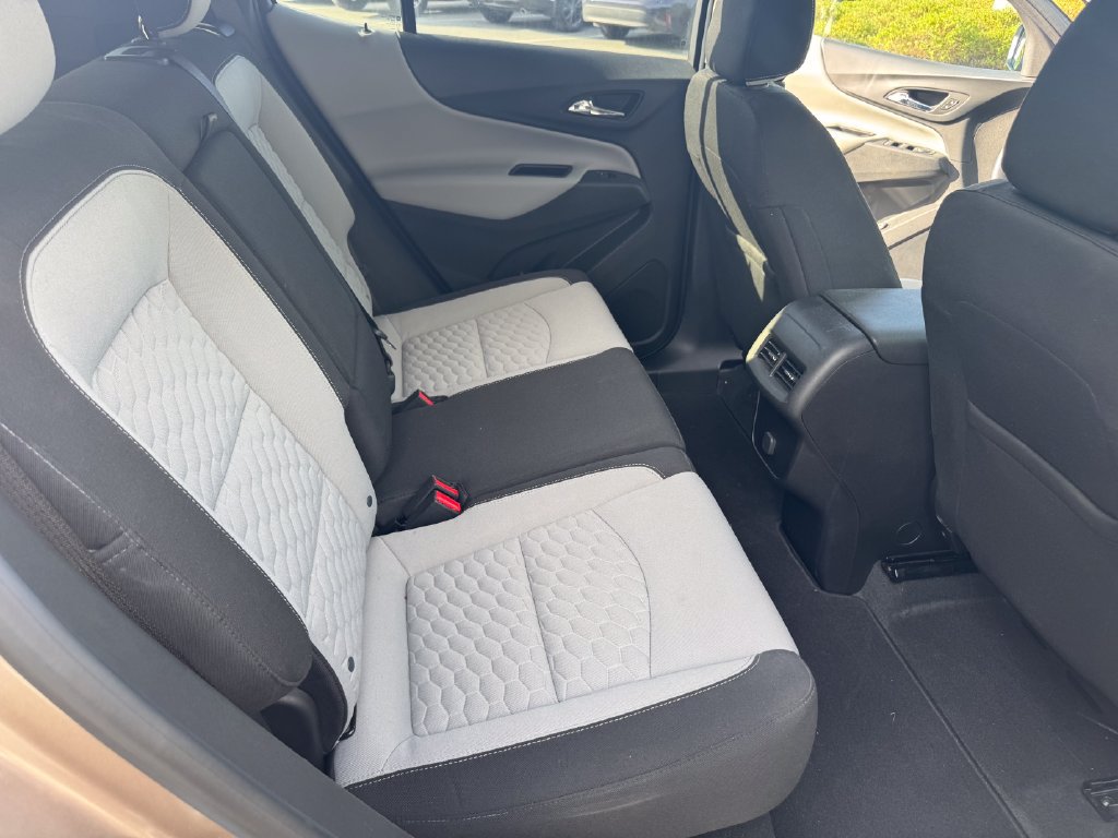 Used 2018 Chevrolet Equinox LT AWD/4WD image 30