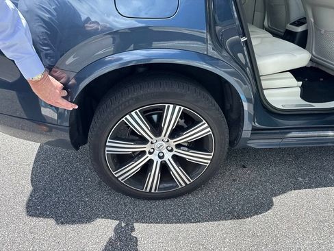 Used 2023 Volvo XC90 T8 Plus w/ Protection Package Premier AWD/4WD image 9